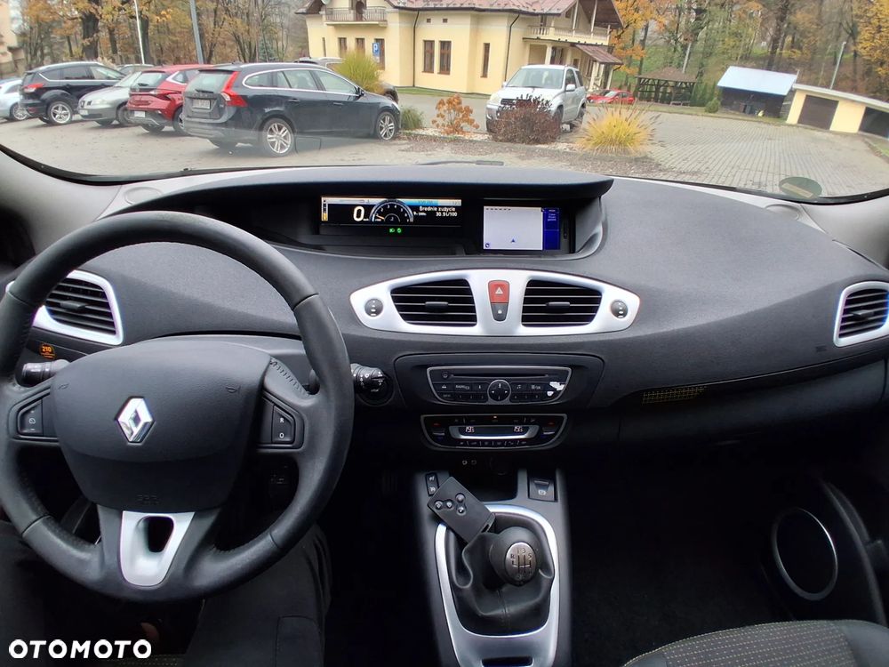 Renault Scenic TCe 130 Bose Edition - 18