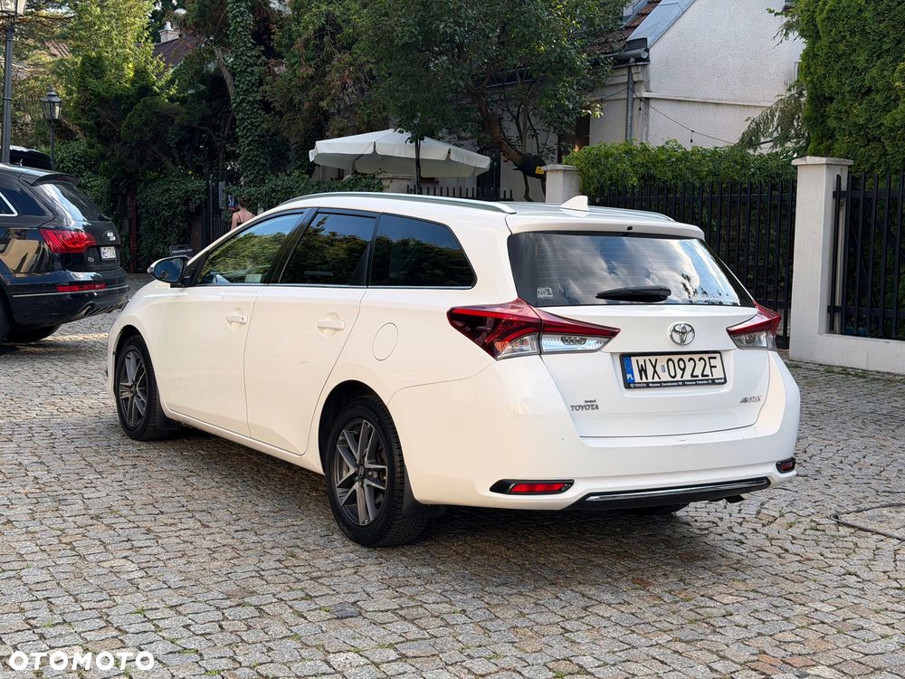 Toyota Auris 1.6 Active - 5