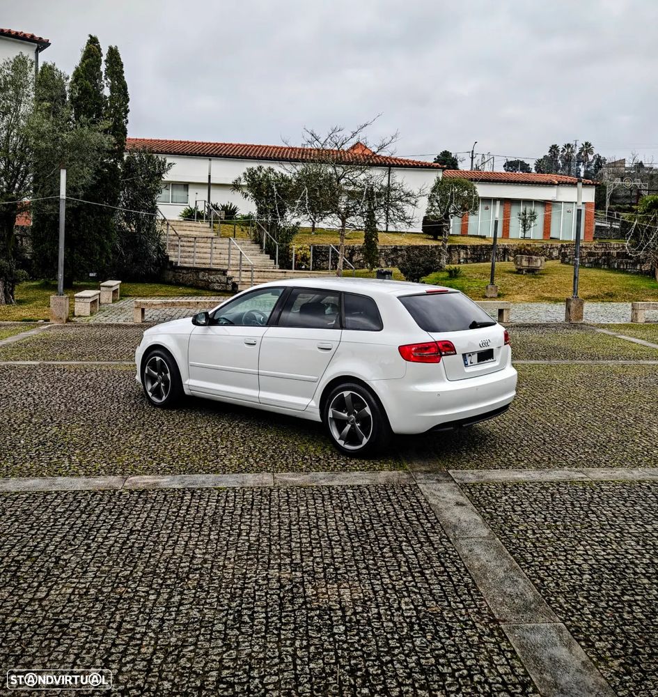 Audi A3 Sportback 1.6 TDI S tronic sport - 24