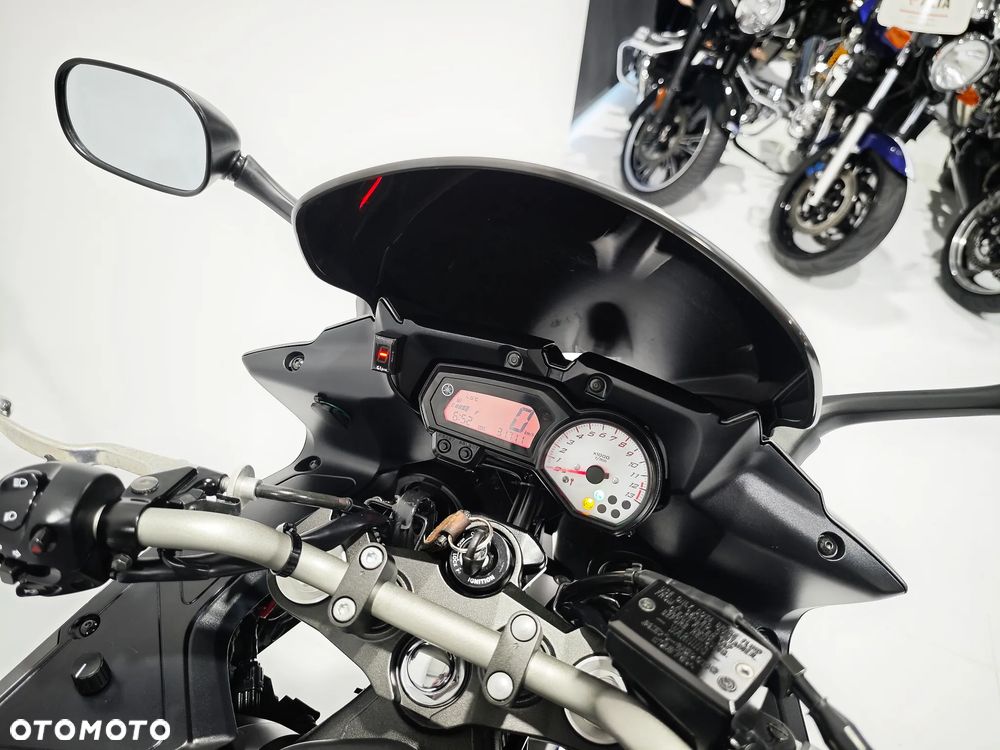 Yamaha FZ - 8