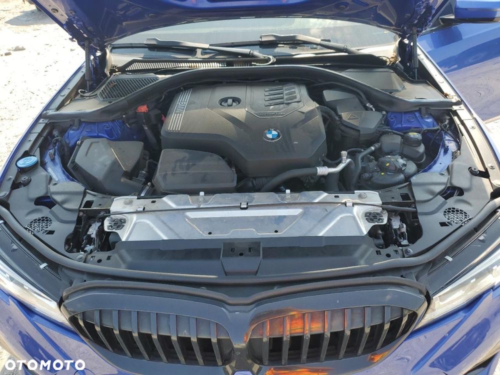 BMW Seria 3 330i xDrive M Sport sport - 11
