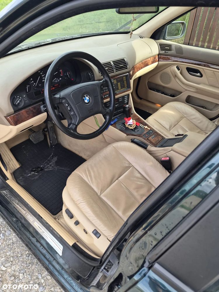BMW Seria 5 - 8