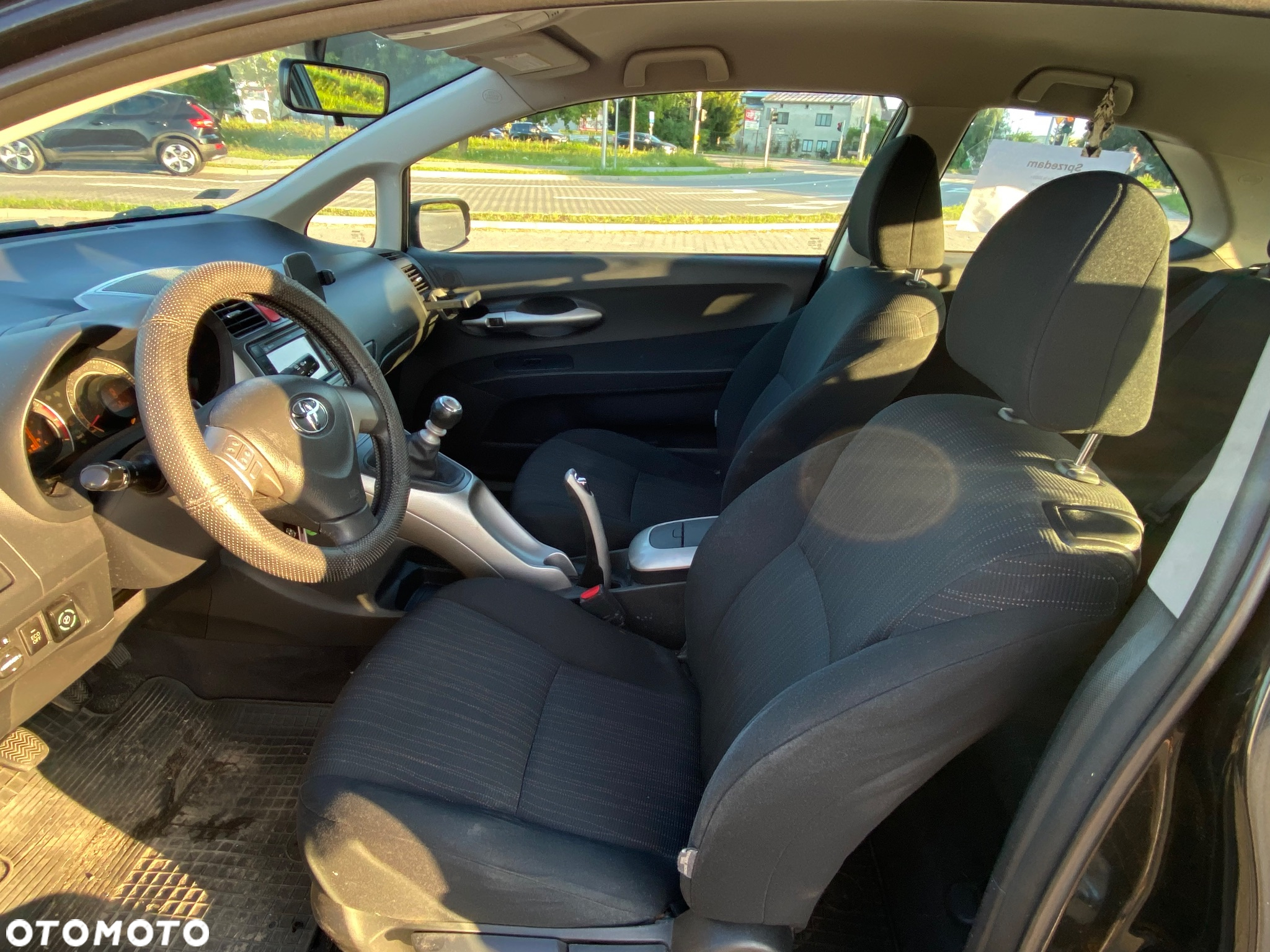 Toyota Auris 1.33 VVT-i - 23