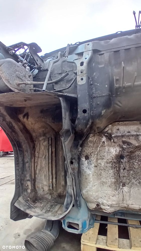 Kabina do Mitsubishi Canter - 5