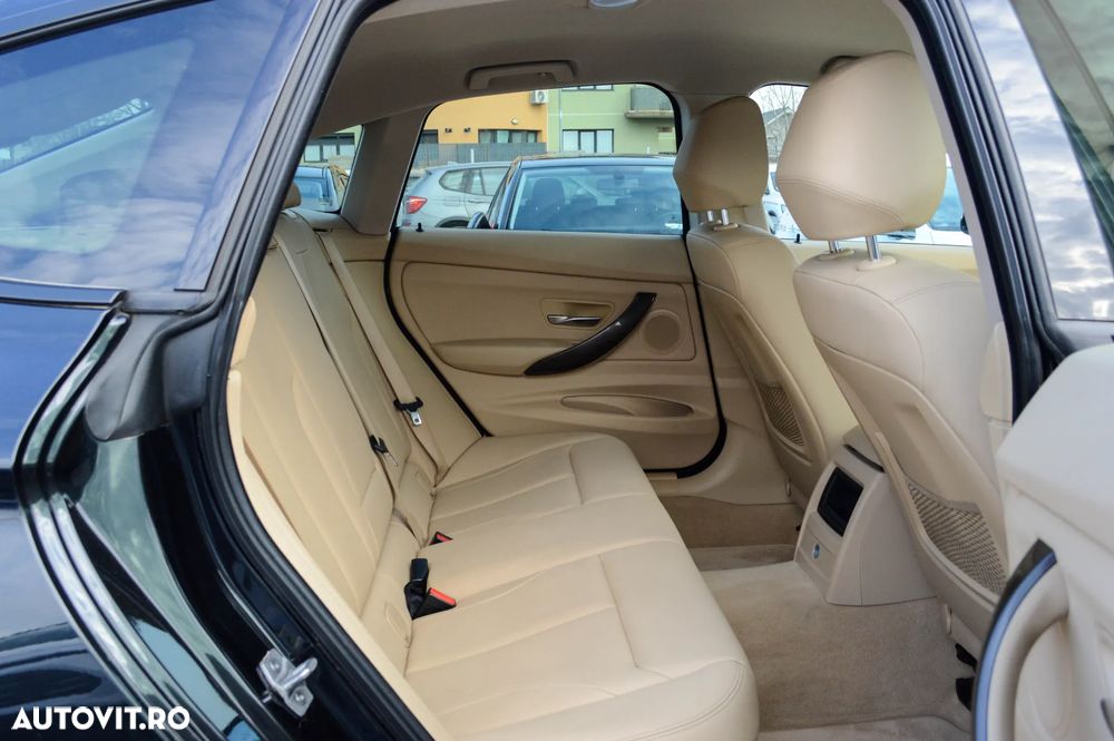 BMW Seria 3 320d Sport-Aut. Luxury Line - 27