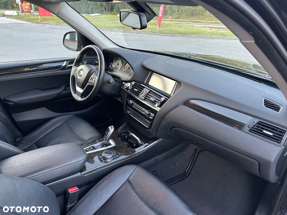 BMW X3 xDrive28i xLine - 17