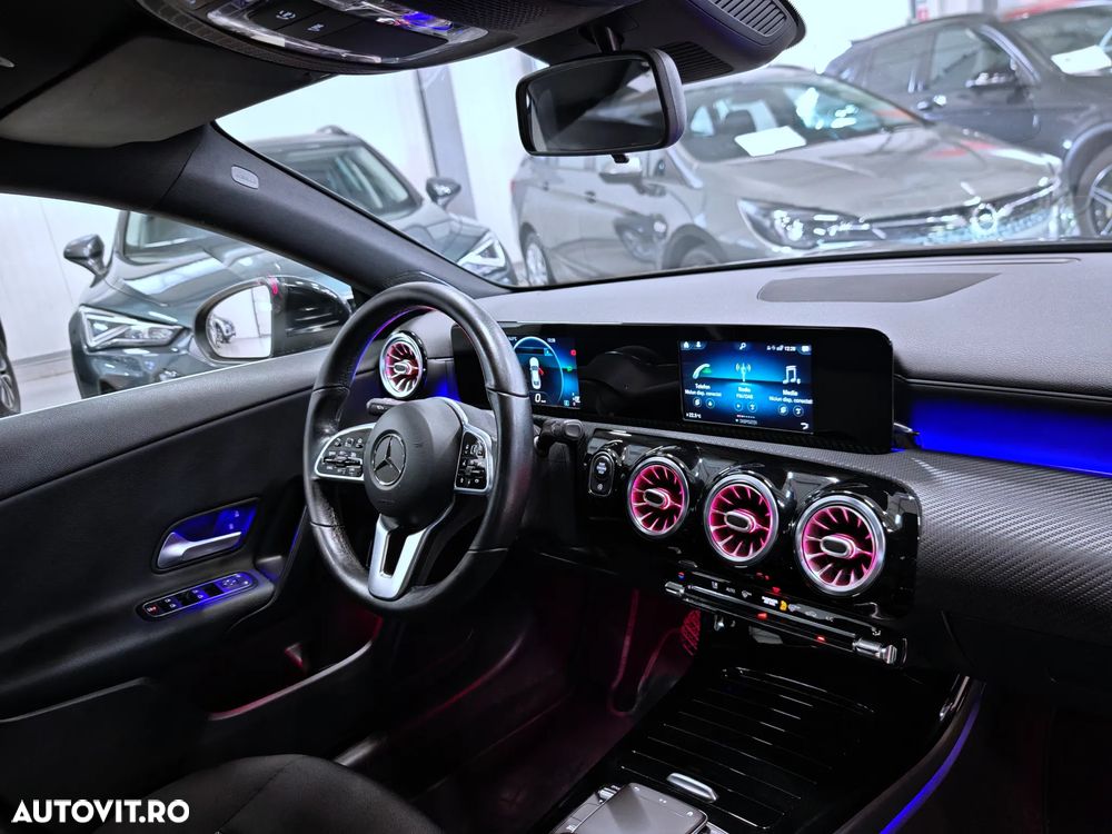 Mercedes-Benz CLA 180 7G-DCT - 9