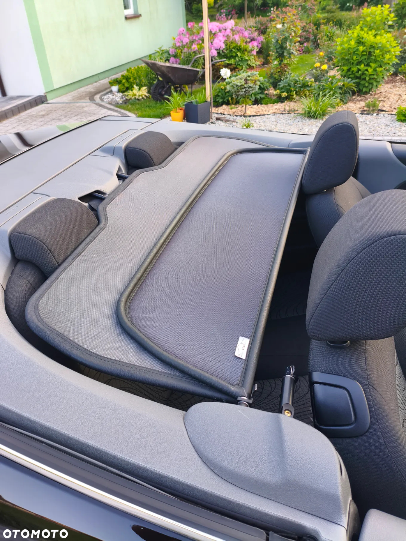 Ford Focus Coupe-Cabriolet 1.6 16V Trend - 28