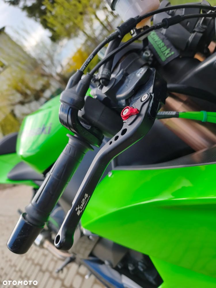 Kawasaki ZXR - 16