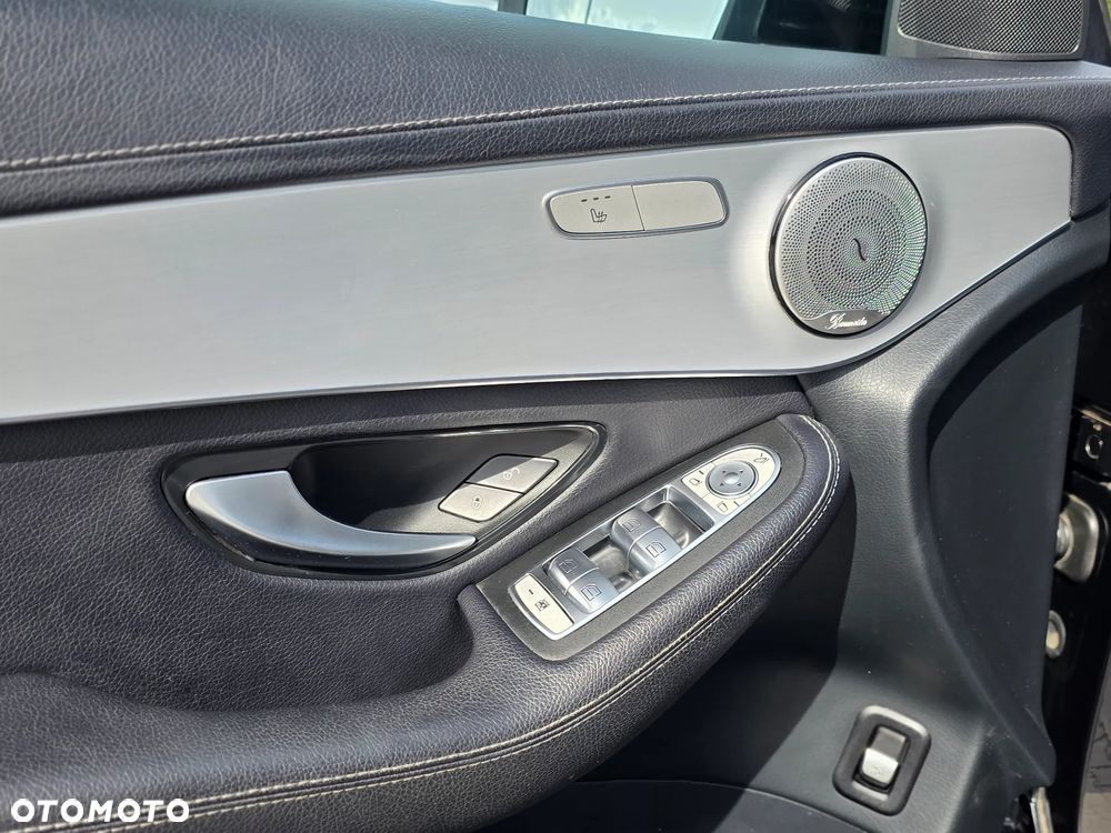 Mercedes-Benz GLC 200 4Matic 9G-TRONIC AMG Line - 14
