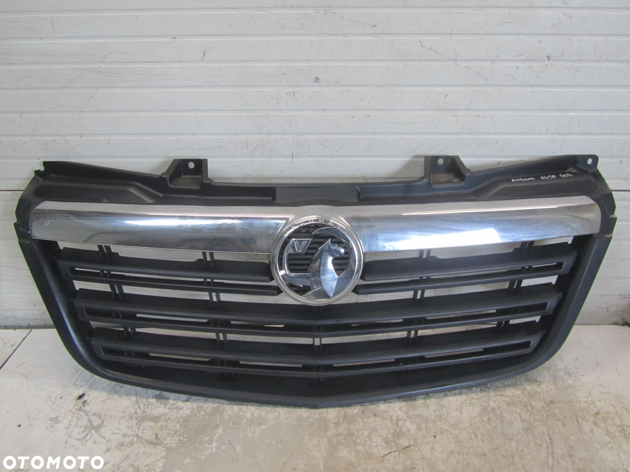 opel movano III grill atrapa - 1