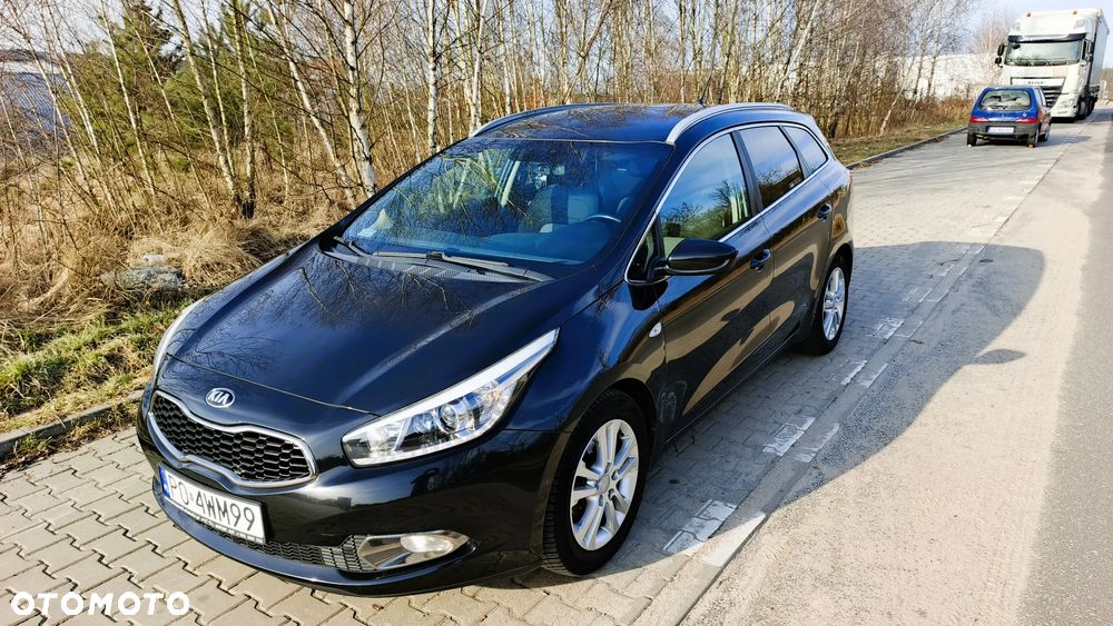 Kia Ceed - 1