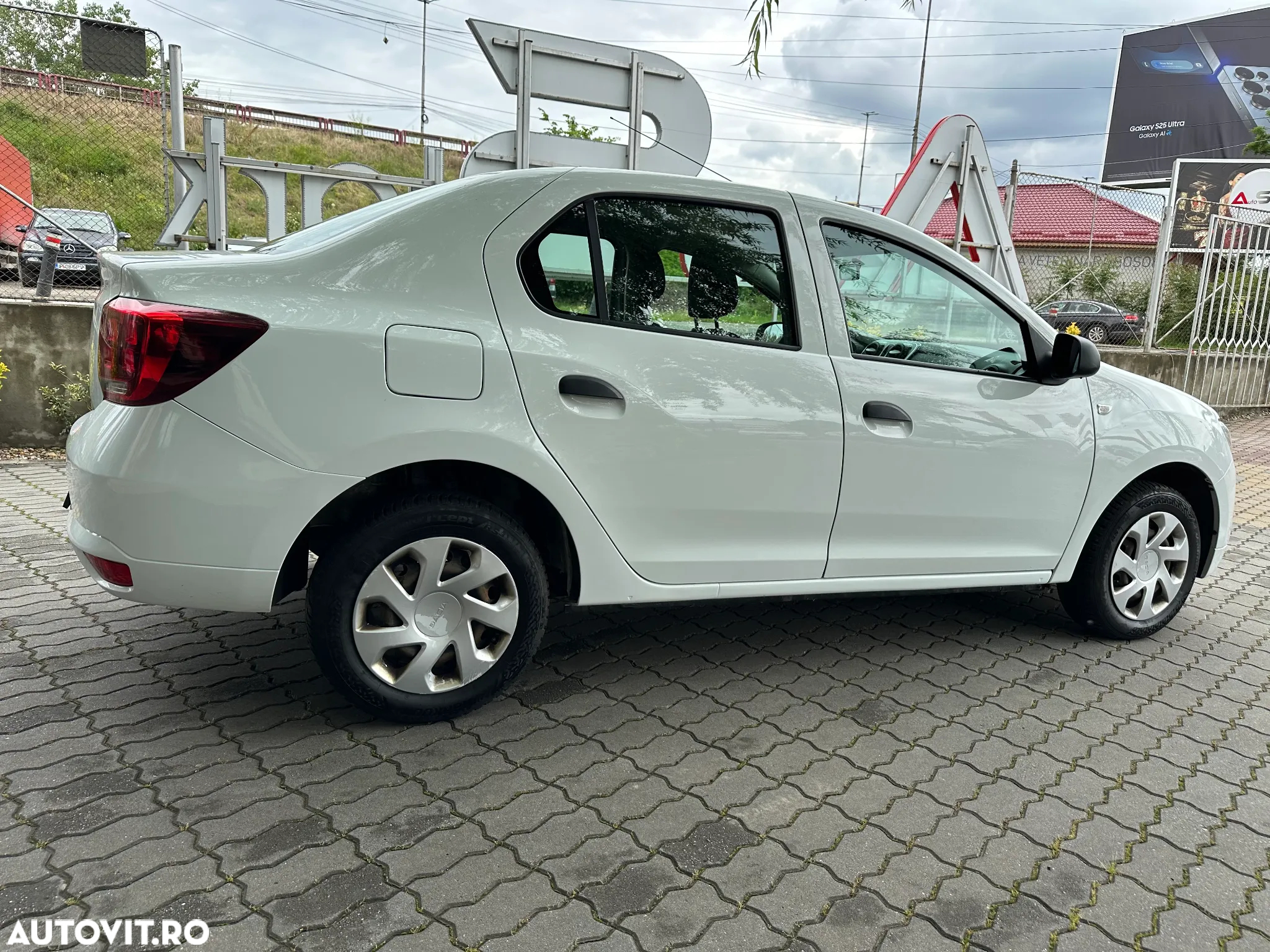 Dacia Logan 0.9 TCe Ambiance - 15