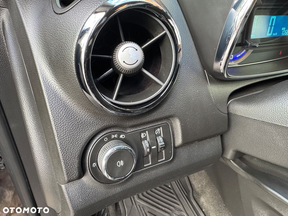 Chevrolet Trax 1.6 LS - 14