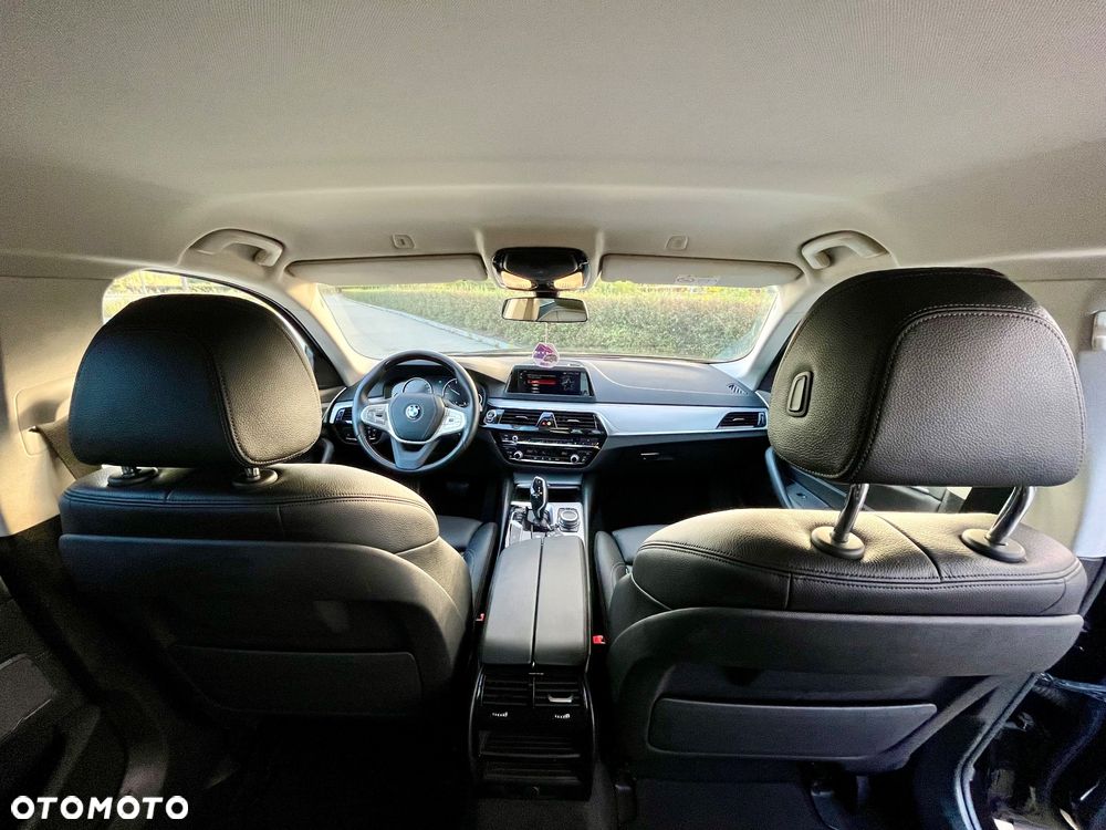 BMW Seria 5 518d - 6