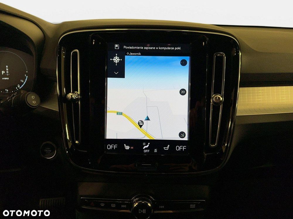 Volvo XC 40 - 24