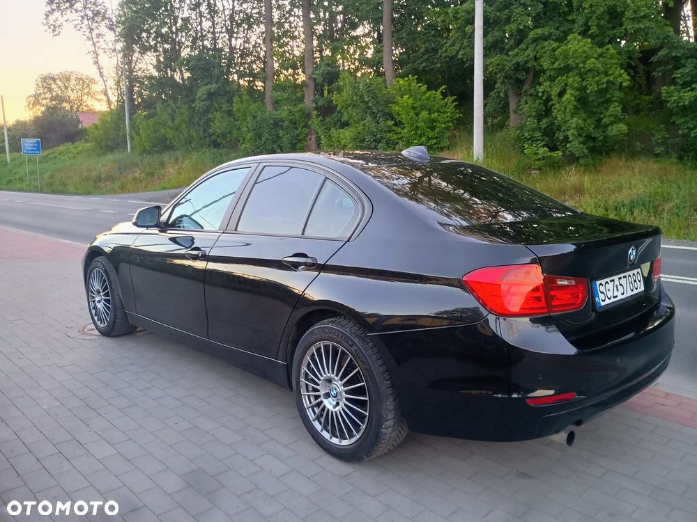 BMW Seria 3 320d Luxury Line - 3