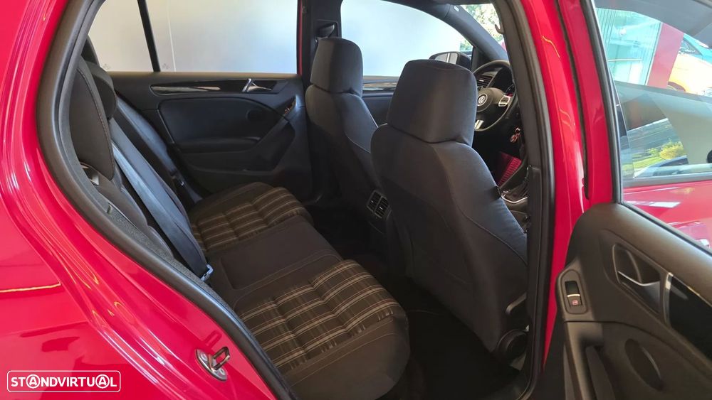 VW Golf 2.0 TSi GTI DSG - 47