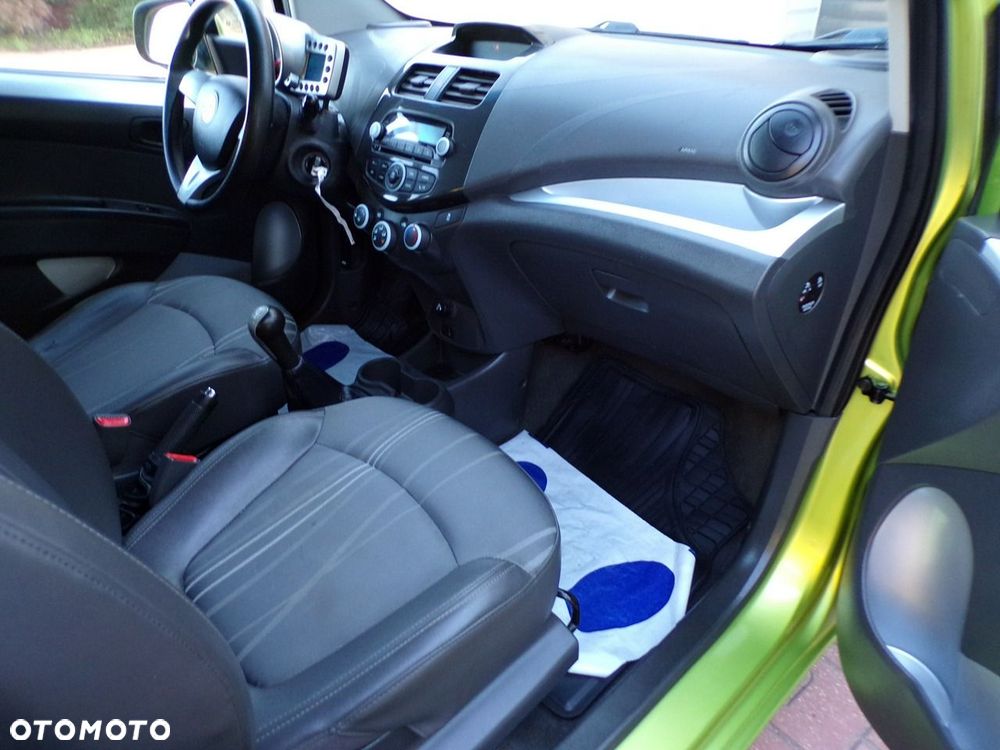 Chevrolet Spark - 21