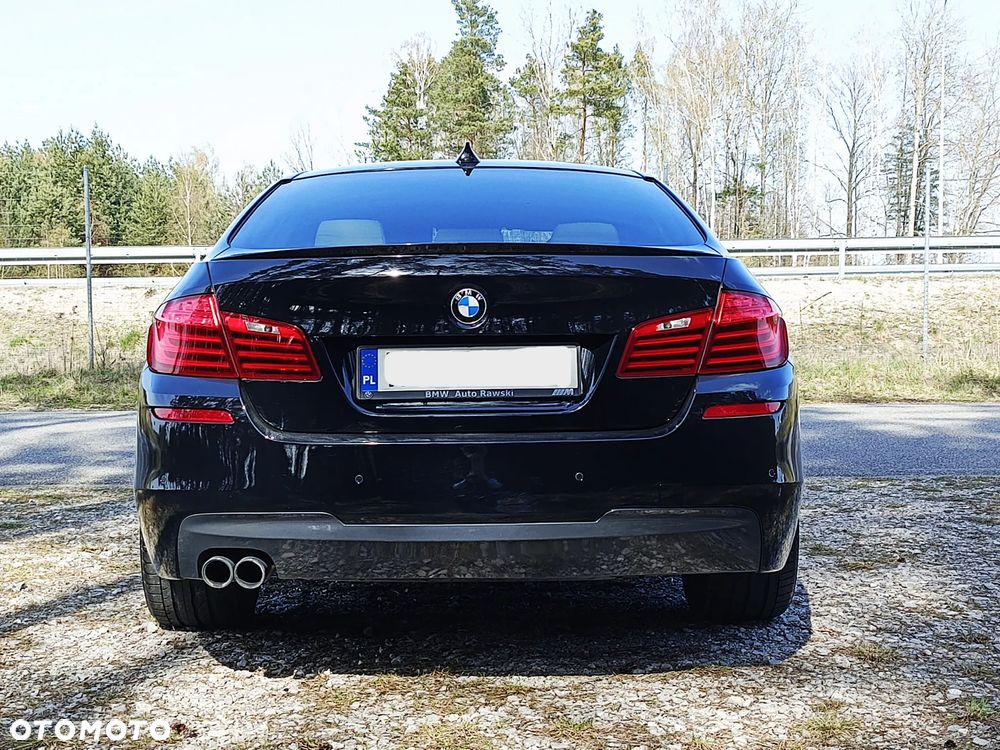 BMW Seria 5 520d xDrive - 11
