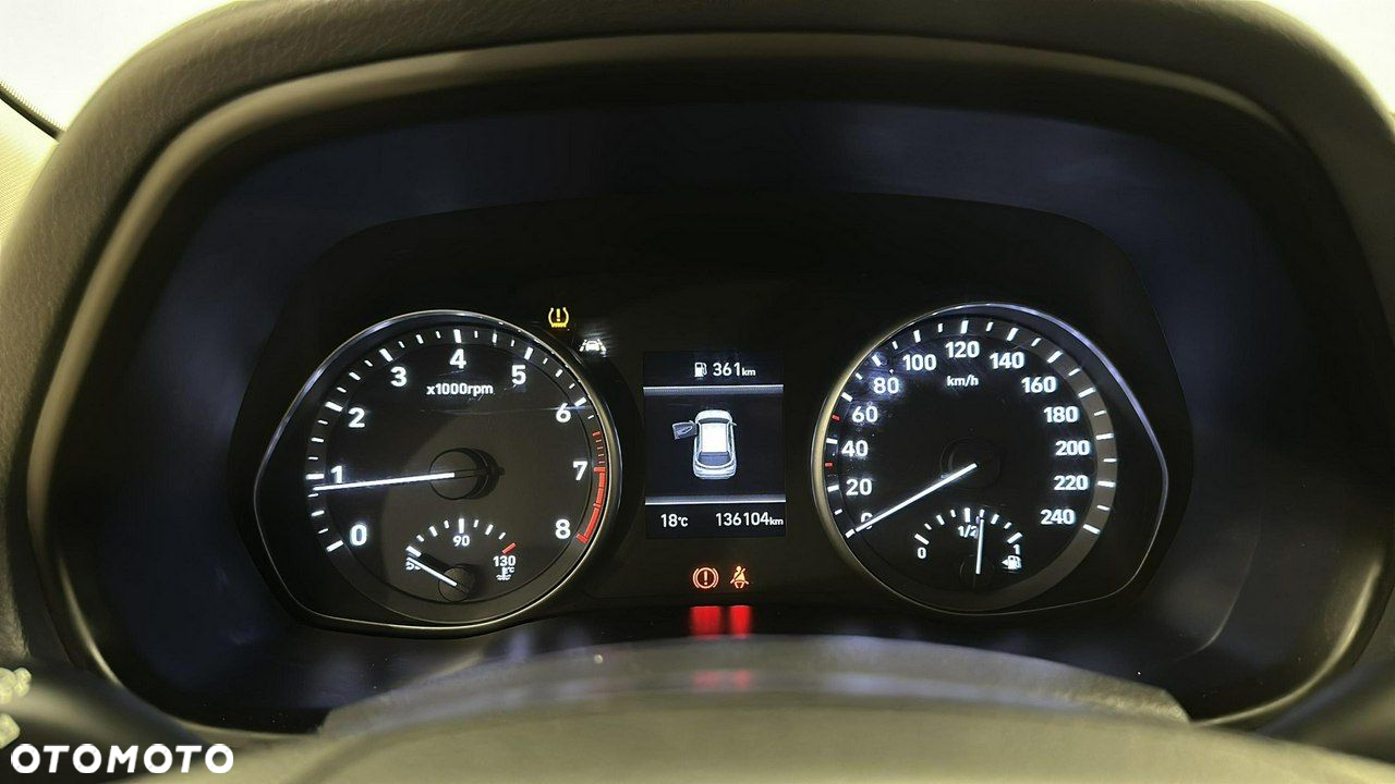 Hyundai i30 1.5 DPI Classic + - 17