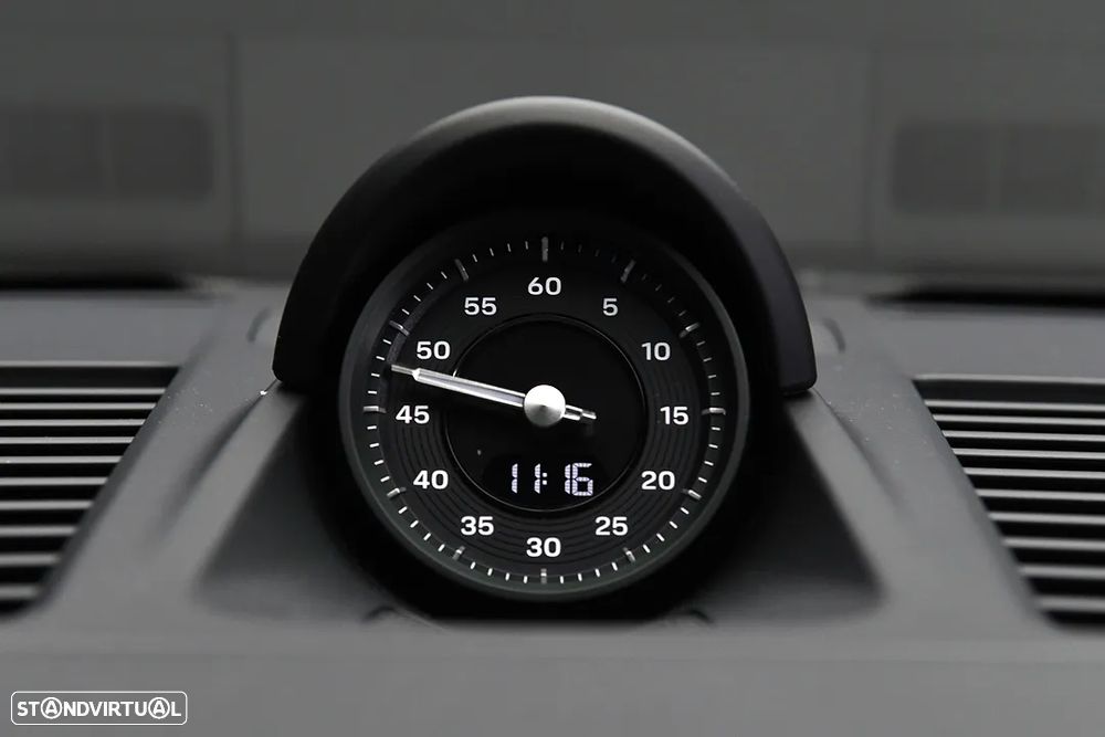 Porsche 911 (992) Carrera GTS - 11