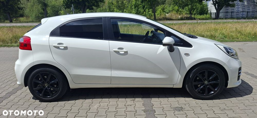 Kia Rio 1.1 CRDI Attract - 25