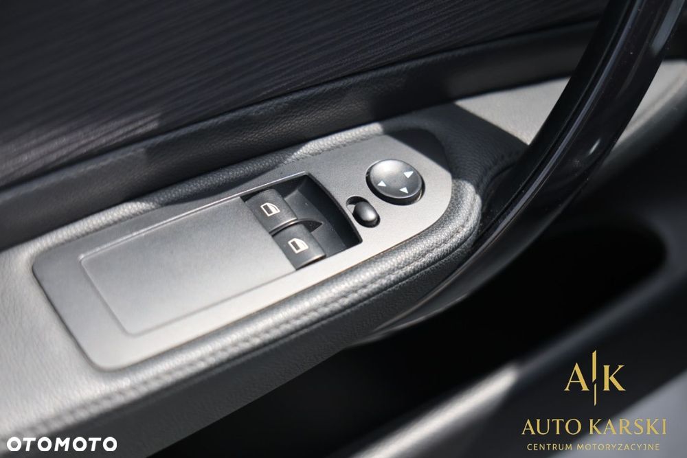 BMW Seria 1 - 19