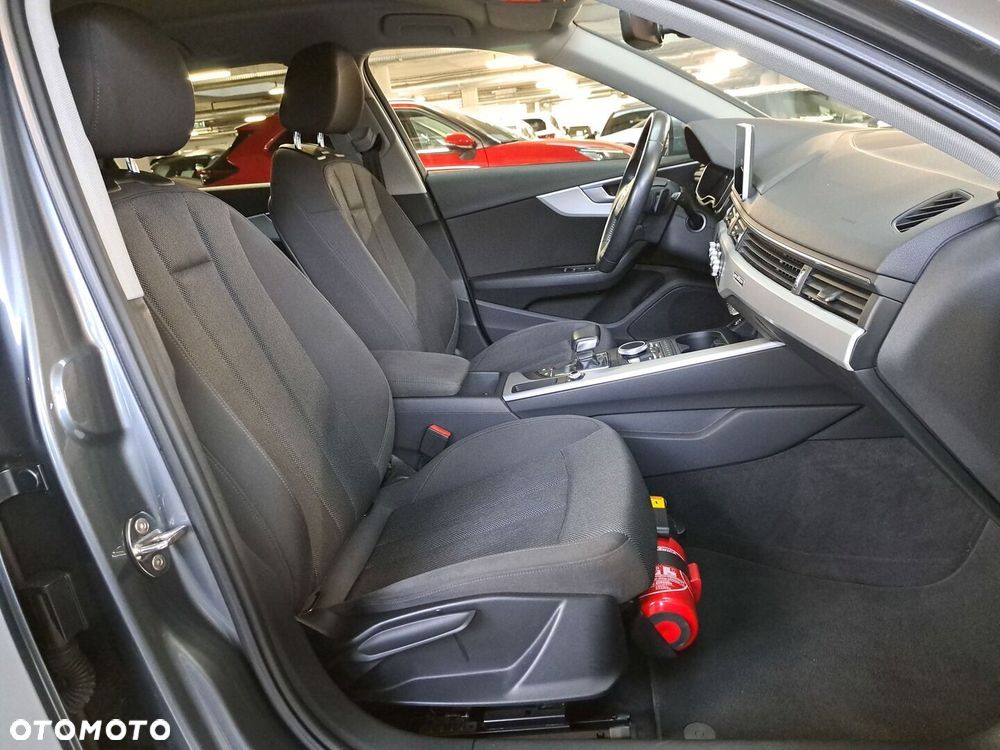 Audi A4 Avant 2.0 TDI Quattro S tronic - 14