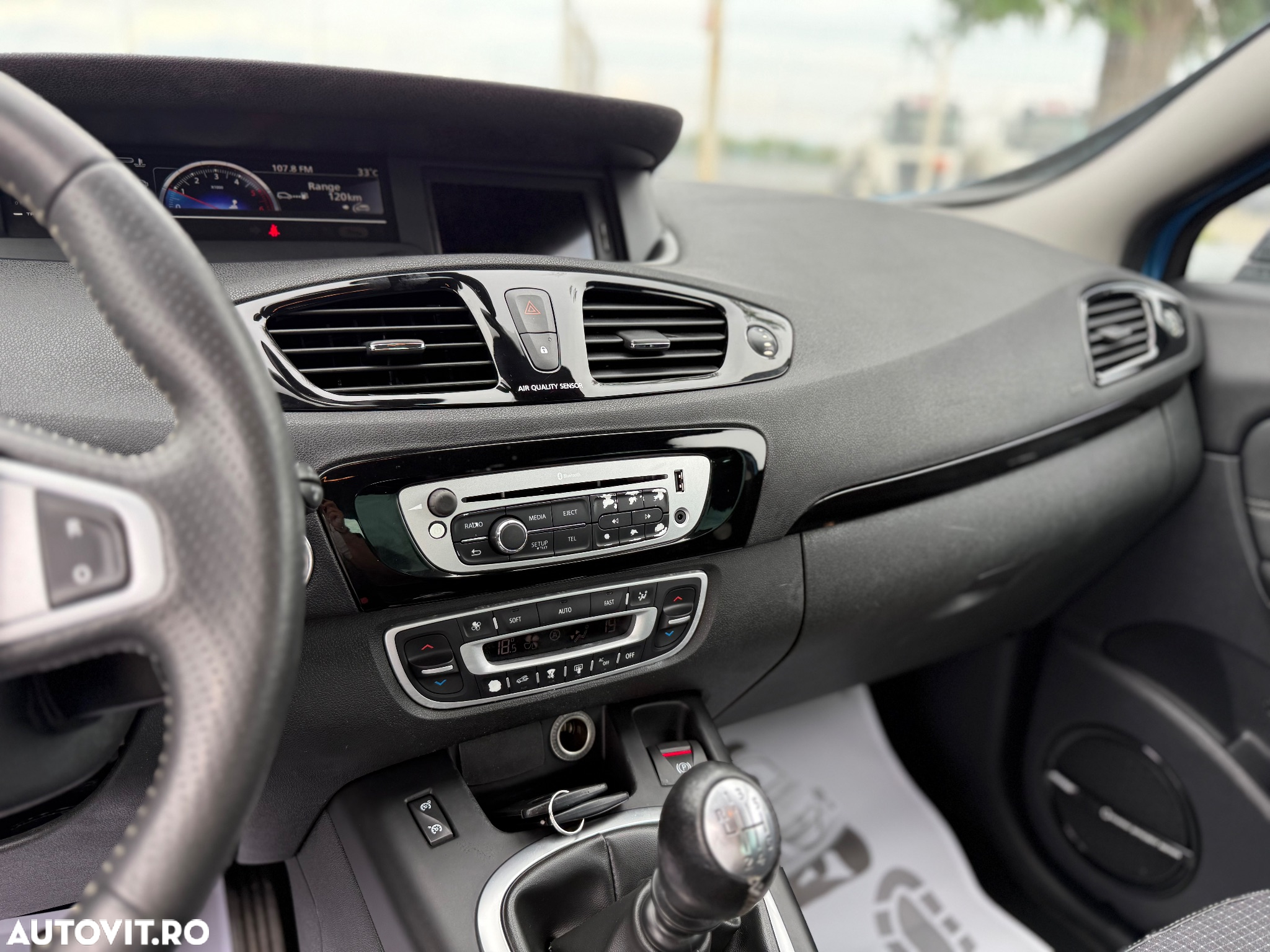 Renault Grand Scenic ENERGY dCi 130 Start & Stop Bose Edition - 20