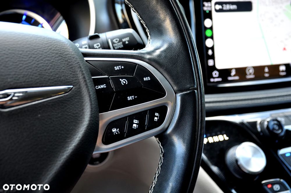 Chrysler Pacifica - 40