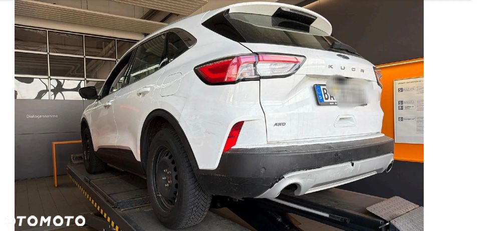 Ford Kuga 2.0 EcoBlue 4x4 TITANIUM - 2