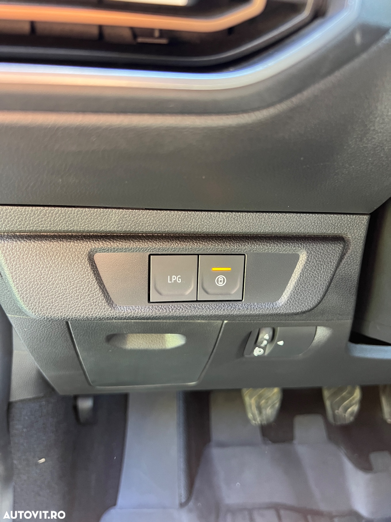 Dacia Sandero Stepway TCe 110 MT6 Extreme+ - 14