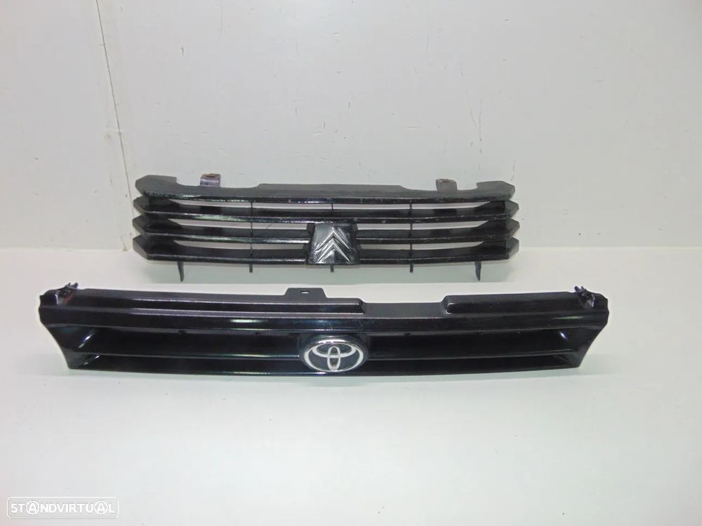 Citroen C15/Toyota corolla grelha - 1