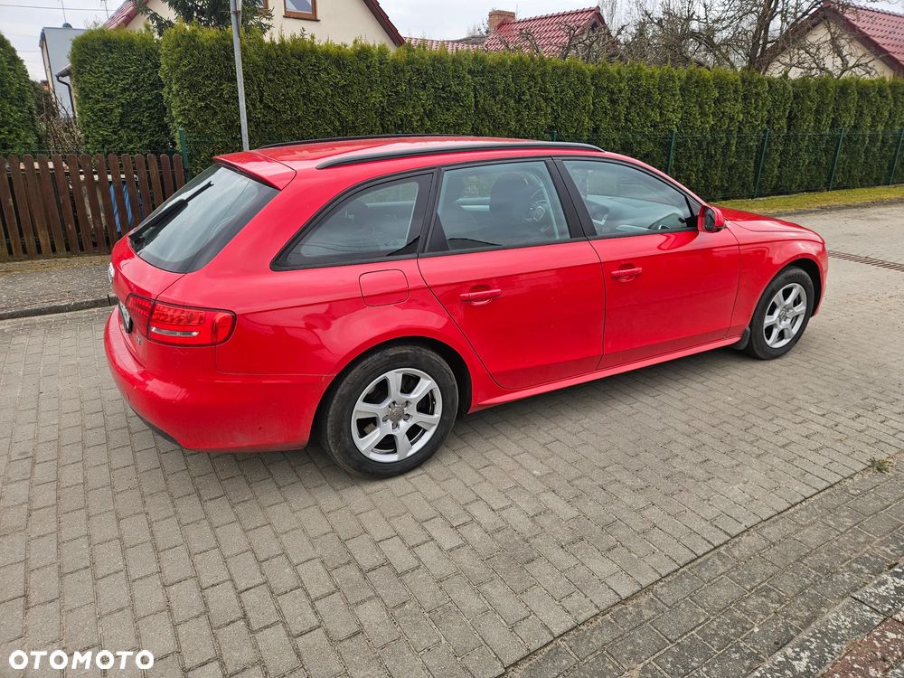 Audi A4 Avant - 10