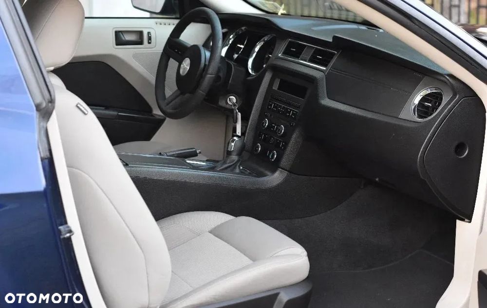 Ford Mustang 3.7 V6 - 16