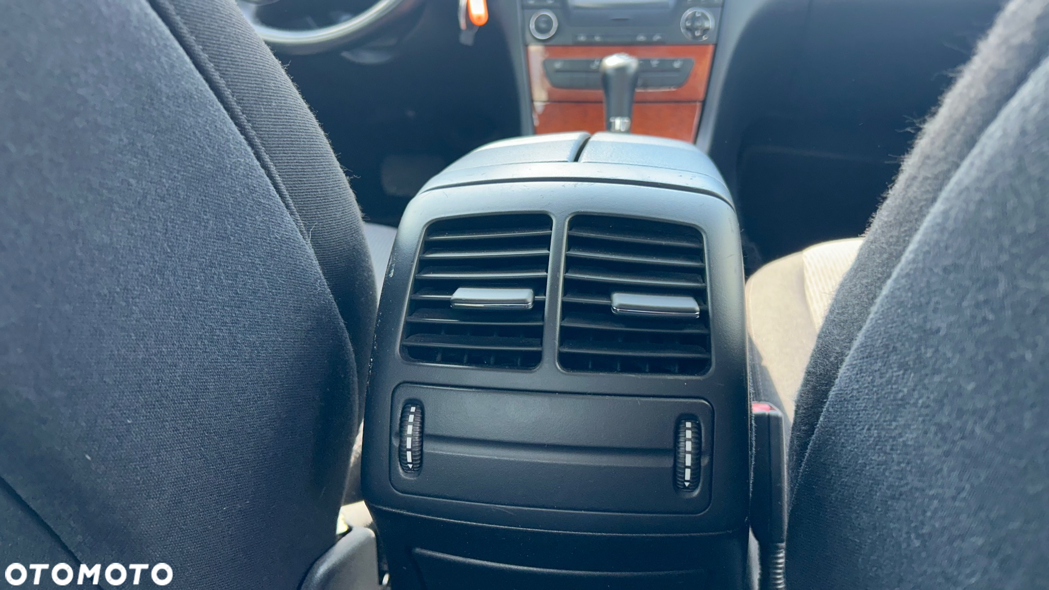 Mercedes-Benz Klasa E 200 T Kompressor Automatik Elegance - 19