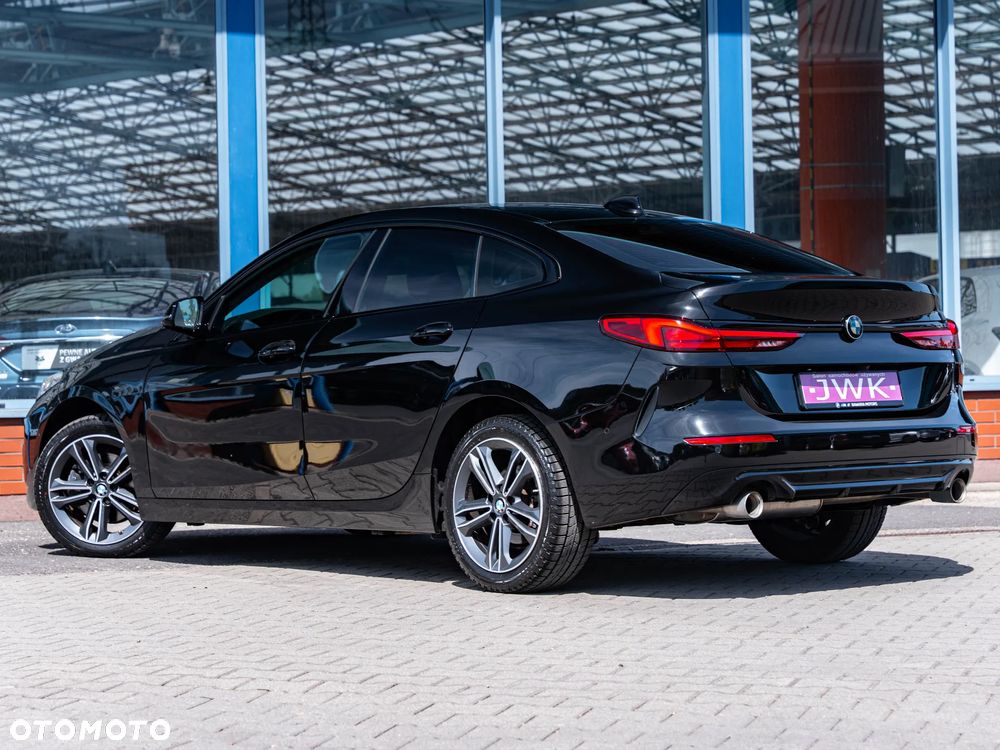 BMW Seria 2 218d Sport Line - 10
