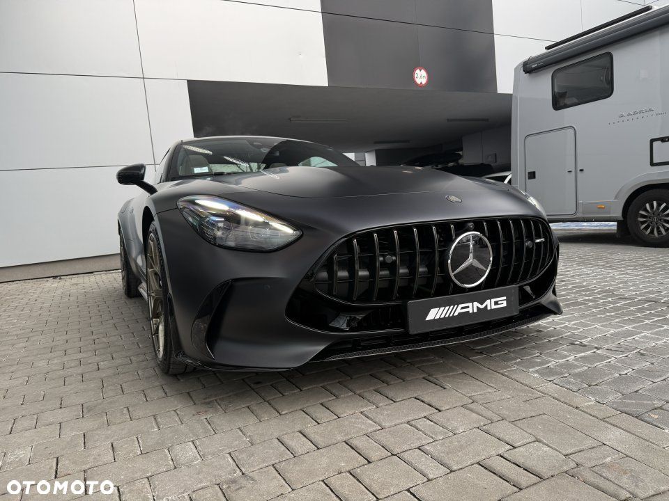 Mercedes-Benz AMG GT - 12