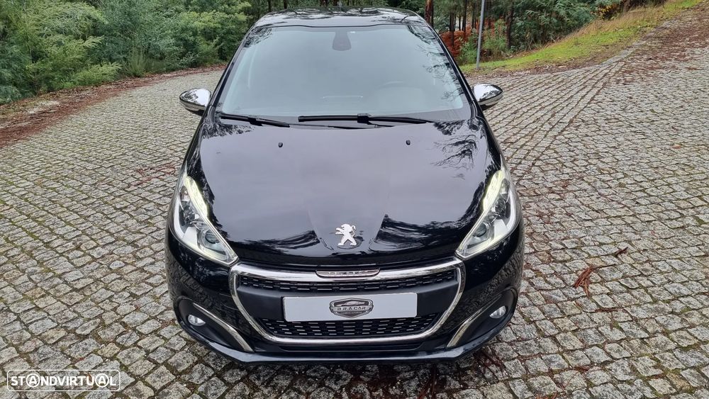 Peugeot 208 1.2 PureTech Signature - 2