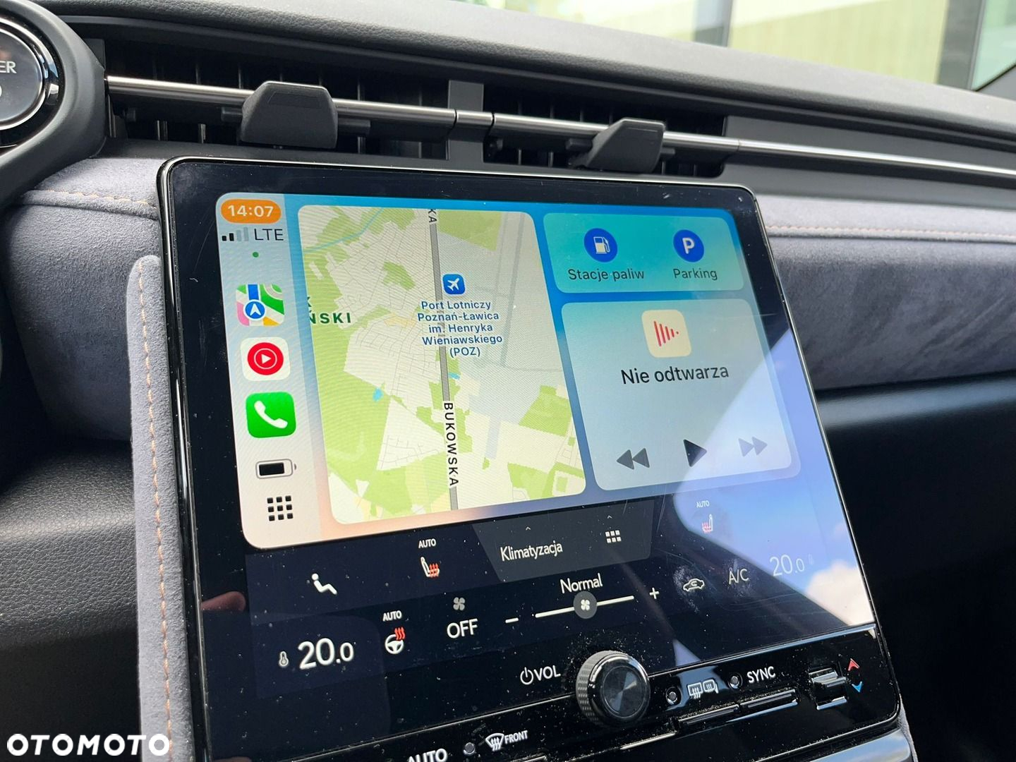 Lexus LBX 1.5 Hybrid Cool - 16