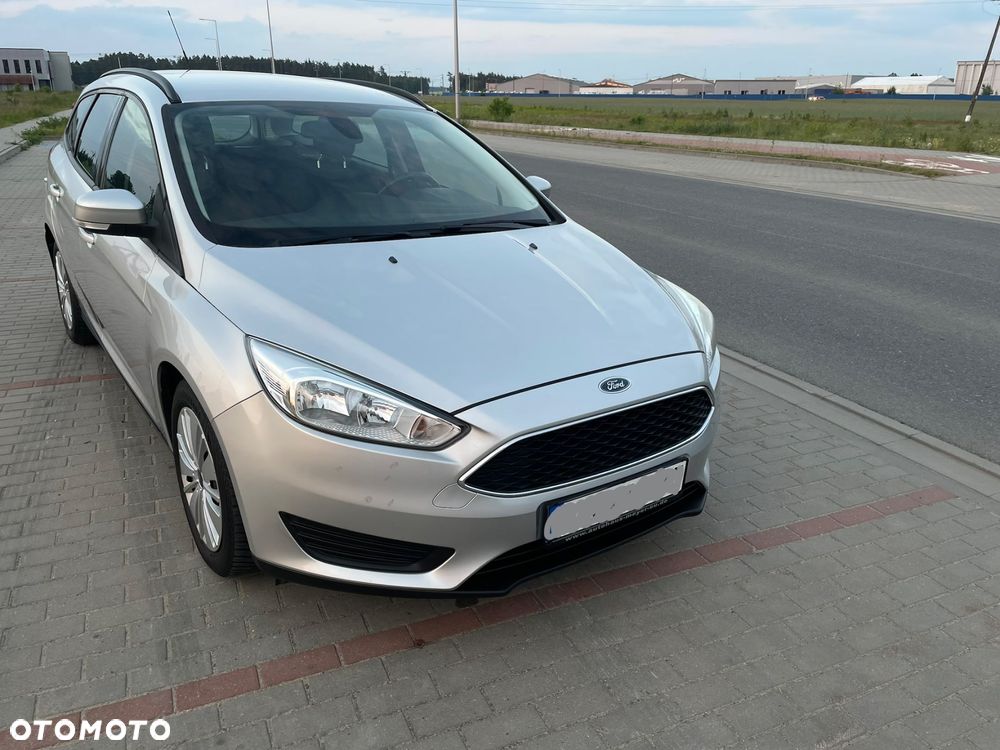 Ford Focus SW - 23