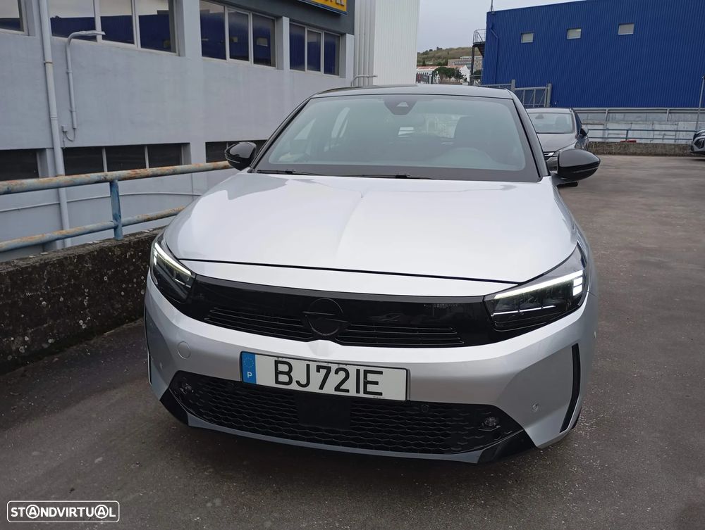 Opel Corsa 1.2 T GS - 2