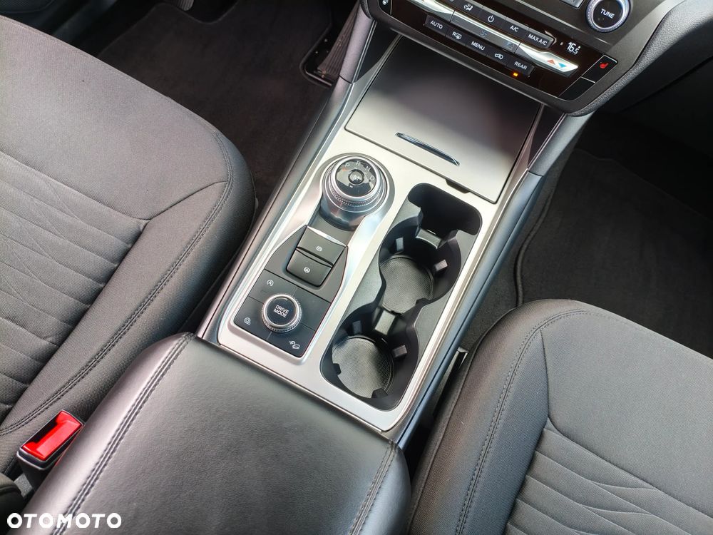 Ford Explorer - 15