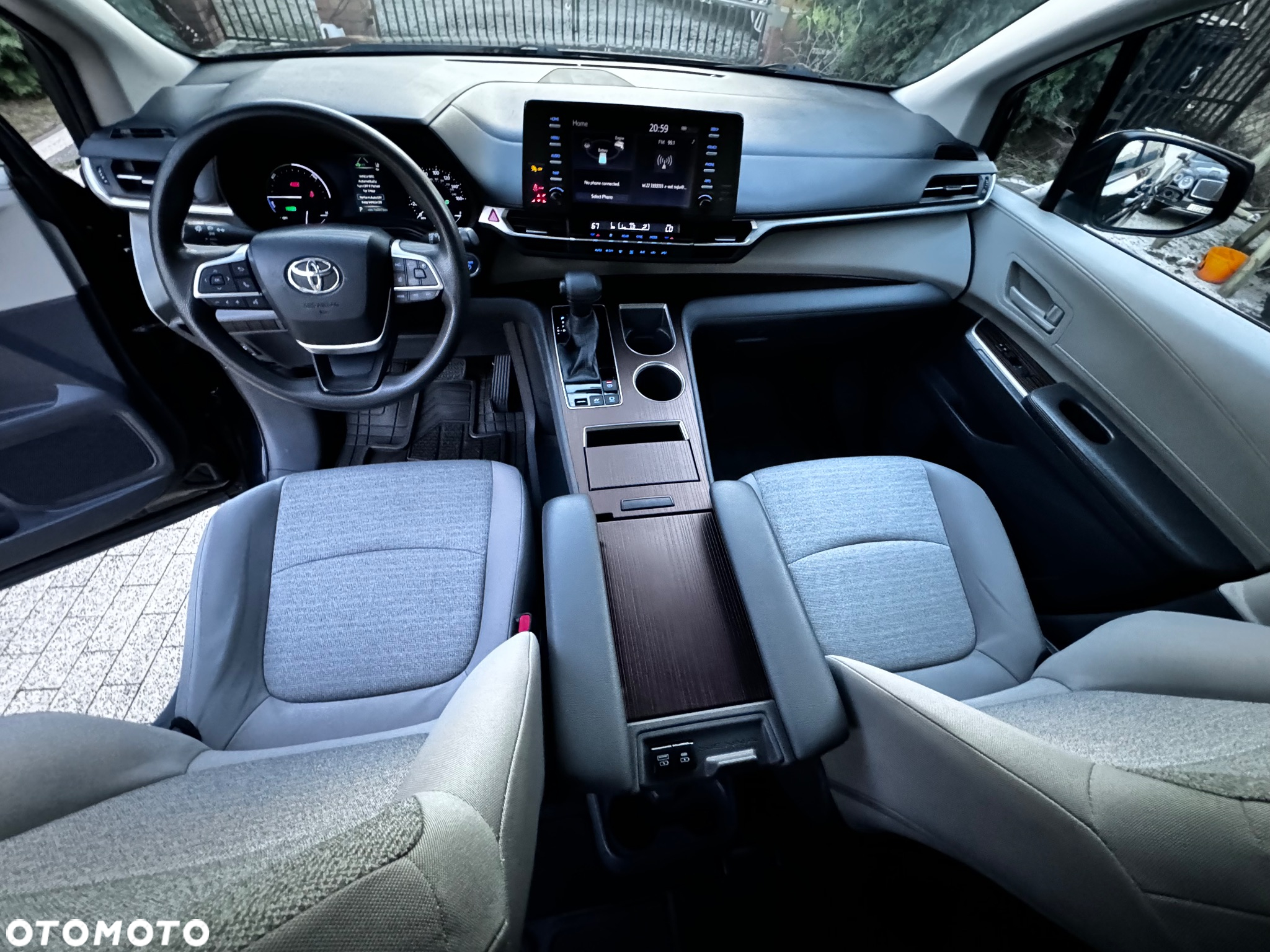 Toyota Sienna - 30