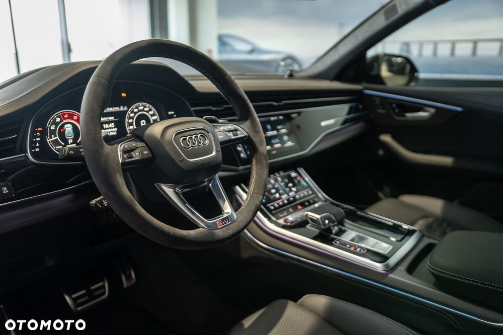 Audi RS Q8 - 16