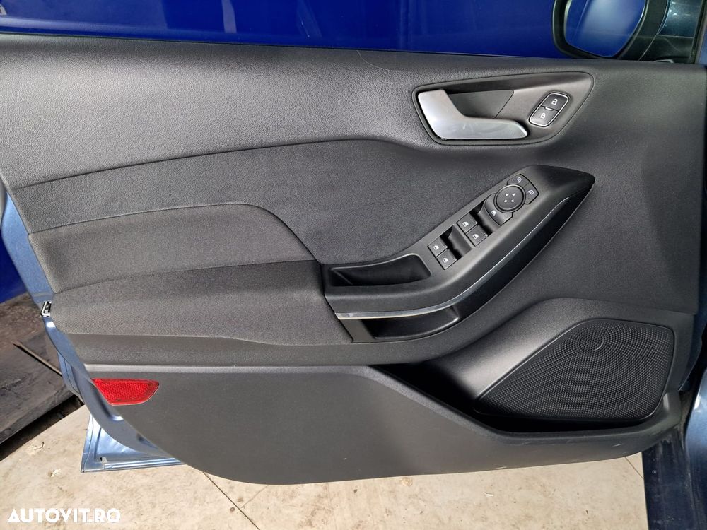 Ford Fiesta - 10