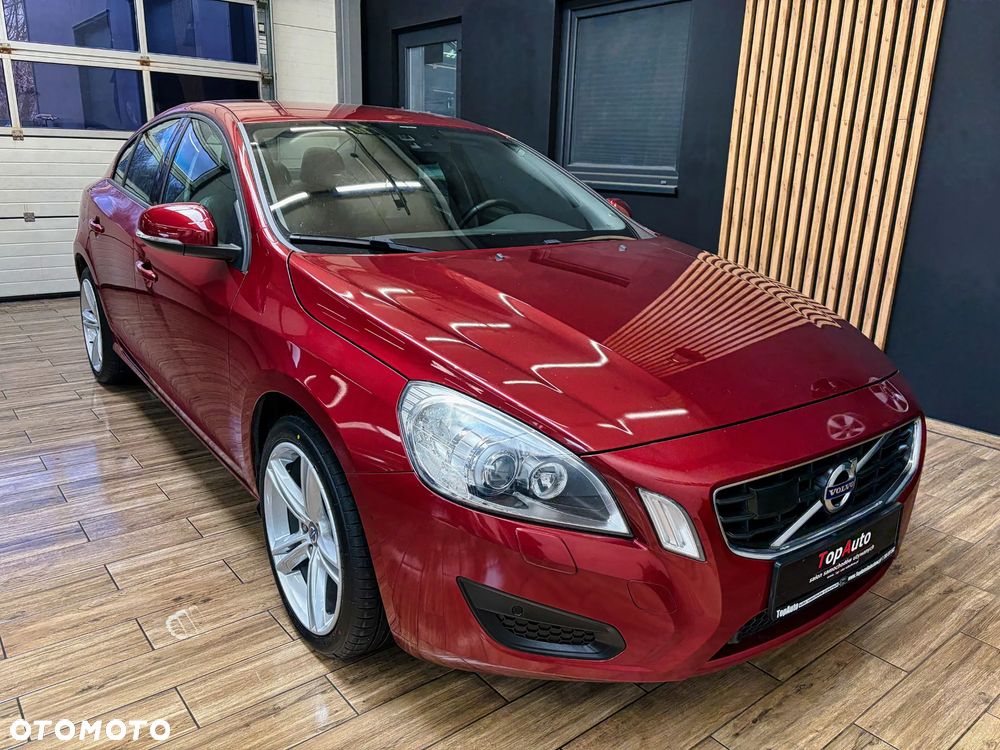 Volvo S60 D4 Geartronic Summum - 4
