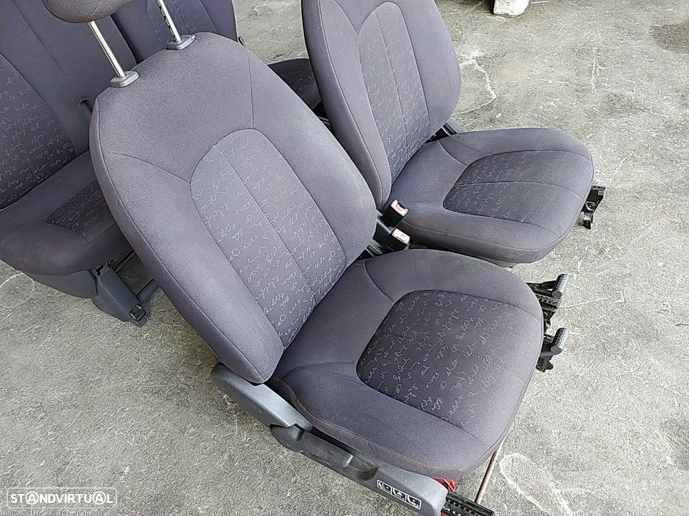 Conjunto De Bancos Mercedes-Benz A-Class (W168) - 4