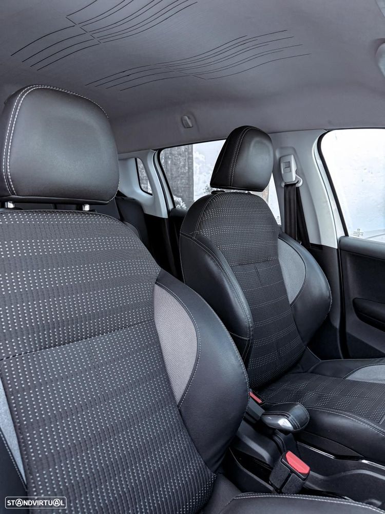 Peugeot 2008 1.6 e-HDi Allure 2-Tronic - 6